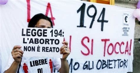 Aborto In Italia Qual La Nostra Situazione Radio Capital