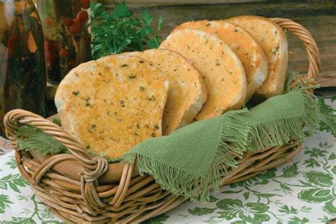 Texas Cheese Toast | Recipe | Cheese toast, Quick vegetarian meals ...