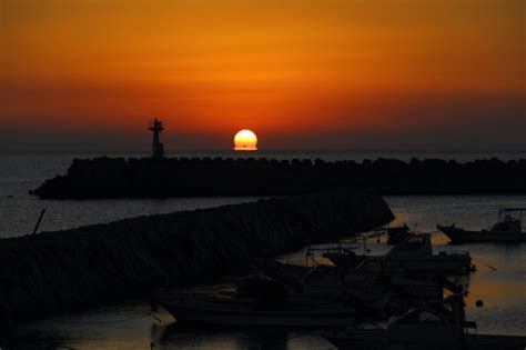 やっと今年最初のだるま朝日 By Sanzi2007 （id：4121942） 写真共有サイトphotohito