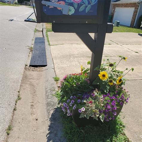 Mailbox post planter Mailbox flower pot Outdoor planter | Etsy