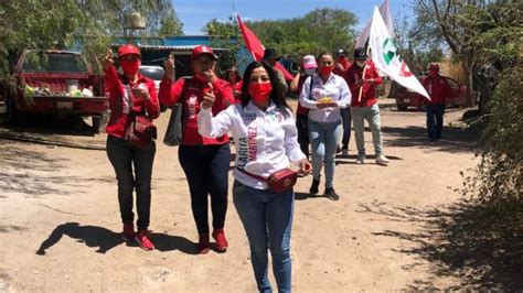 La Candidata Por El Partido Revolucionario Institucional Se Siente