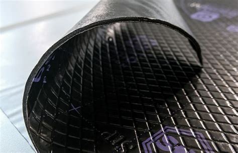 Вибродемпфирующий материал Bimast Bomb Premium (0.75 x 0.47) - Ультра