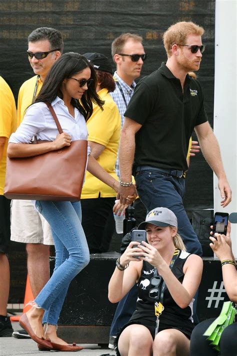 Meghan Markles Chic Sunglasses Flats At Invictus Games Footwear News