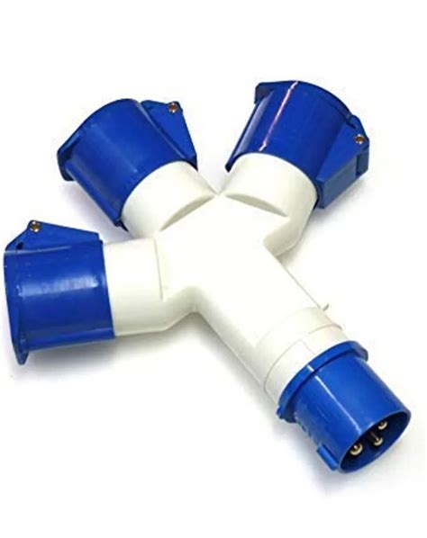 White And Blue 16 Amp 3 Pin Multy Female Socket For Industrial Use At