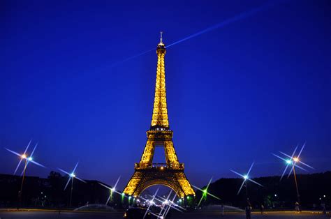 Download Eiffel Tower At Night Pictures 4288 X 2848