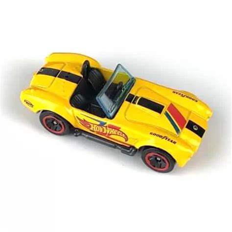 Hot Wheels Shelby Cobra Sc Retro Racers Serisi