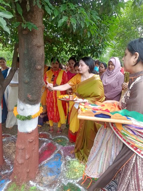 संरक्षिका के सदस्यों ने आजादी के अमृत महोत्सव रक्षाबंधन हर घर तिरंगा