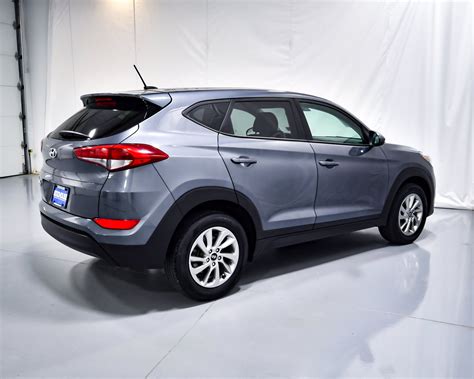 Hyundai Tucson Se Sport Utility 4d Photos All Recommendation