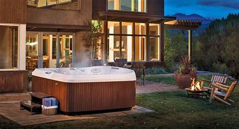 Hot Tub Promotions & Offers | Jacuzzi.com | Jacuzzi®