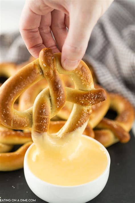 Cheese Sauce For Pretzels Easy Pretzel Cheese Dip