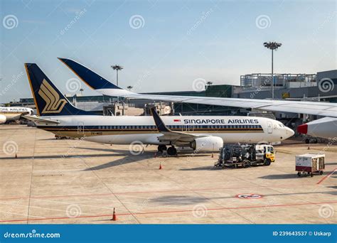 Singapore Airlines Aircraft On The Runway Of Singapore Changi Airport