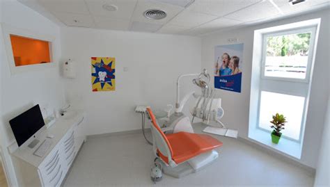 ASISA DENTAL CLINIC POZUELO Pozuelo de Alarcón Madrid ClinicaCentroMed