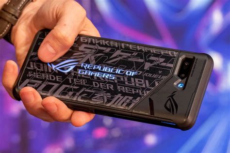 Best Asus ROG Phone 2 Accessories To Help Master Your Mobile Games | Digital Trends