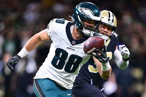 Eagles injuries: Dallas Goedert, Mekhi Becton ruled out vs Bengals