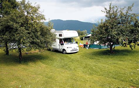 Wohnmobilstellplatz Am Camping Bruckbacher In Nu Dorf Am Attersee