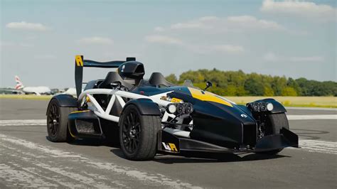 Ariel Atom R Top Gear Pistinde V Motorlu Eski Modelden Daha H Zl