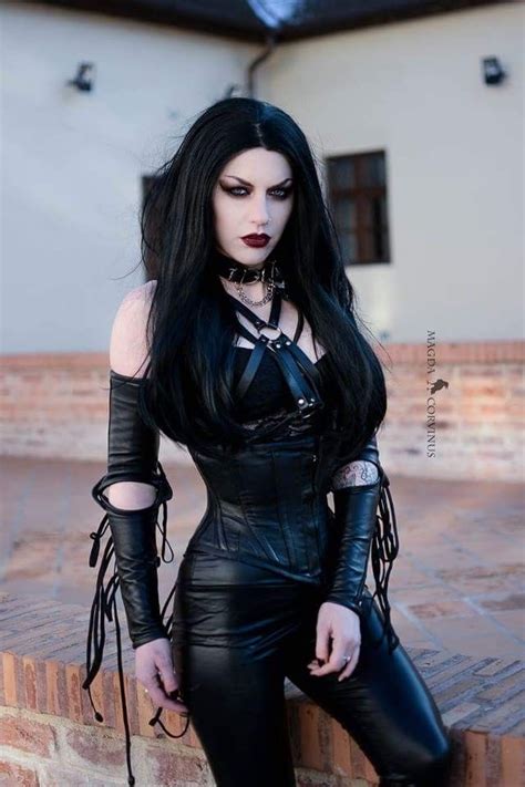 Pin By Atakan Göktürk On Darkness And Gothics Gothic Outfits Gothic Fashion Goth Girls