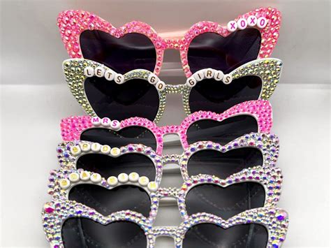 Bride Sunglasses Beach Bachelorette Heart Shaped Glasses Bridal Accessories Party Sunglasses