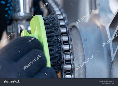 how to clean a chain