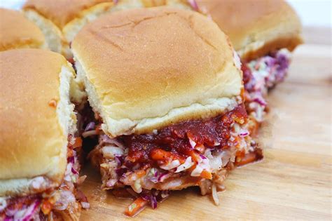 SLOW COOKER BBQ CHICKEN SLIDERS Dei Fratelli