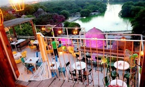 Mesmerizing Rooftop Caf S For A Dreamy Date In Delhi Yourfeed