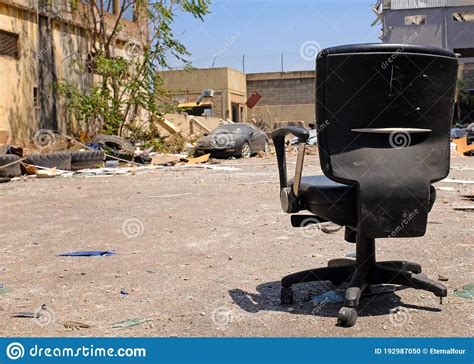 Actualizar 111 Imagen Office Chair Explosion Abzlocalmx