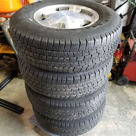 Set Of 4 Michelin 24575 R16 Tires On 6 Bolt Rims Big Valley Auction