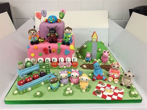 155 best images about CBeebies Cakes on Pinterest | Garden birthday ...