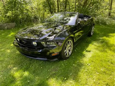 2011 Ford Mustang GT Convertible – $35,000 – Auto Seller Marketing