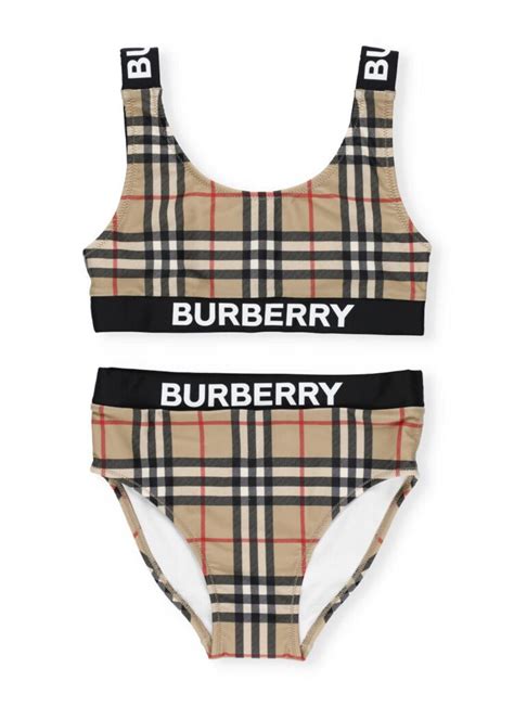 Hot Sexy Sophia Liana Bikini Pics