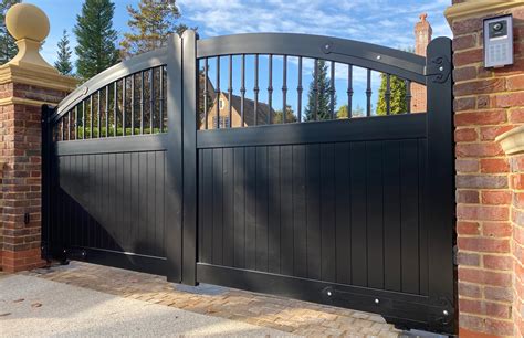 Partial Privacy Driveway Gate Vertical Solid Infill Bell Curved Top