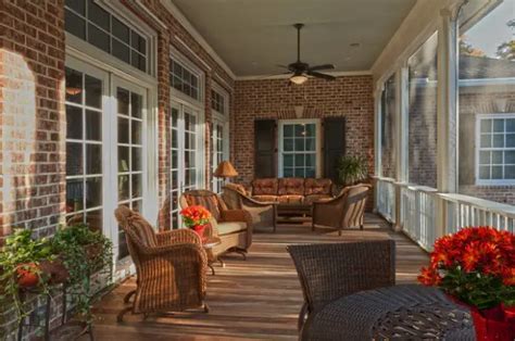 18 Great Traditional Front Porch Design Ideas