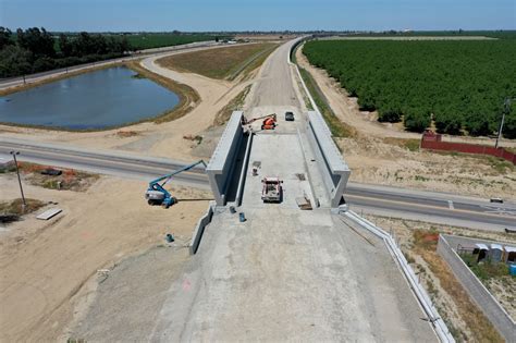 Kimberlina Viaduct Buildhsr