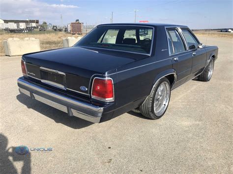 1988 Ford Crown Victoria ONLY 55 460 ORIGINAL KMS 5 0 V8 Unique