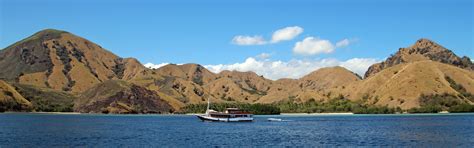 Komodo Lesser Sunda Islands | Map | Roamindonesia.com