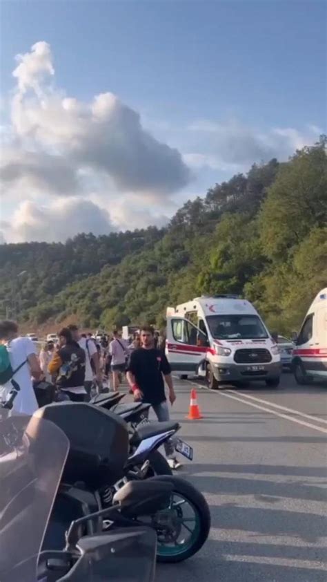 Trafik magandası iki genci hayattan kopardı Kaza anı kask kamerasına