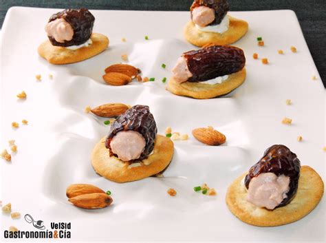 Dátiles rellenos de crema de foie gras y boletus Dátiles rellenos