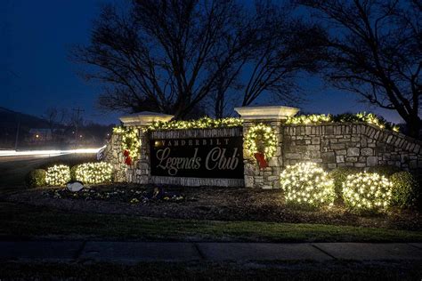 Image Result For Neighborhood Entrance Christmas Decorations Outdoor