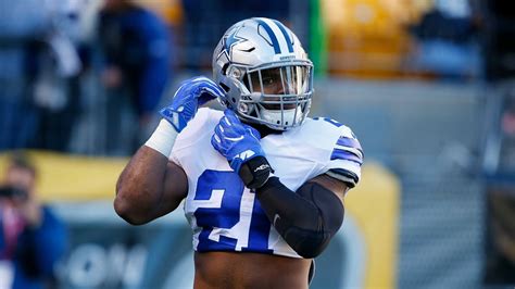 Ezekiel Elliott Closer Rookie Season Highlights Dallas