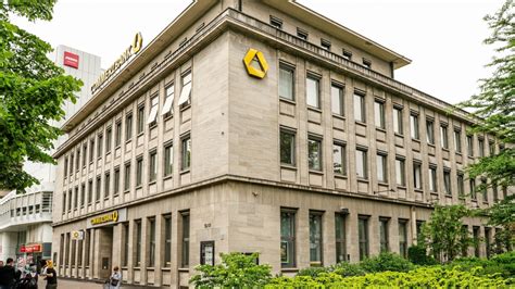 Commerzbank In Duisburg Drei Von Sieben Filialen Schließen