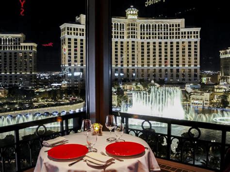 Eiffel Tower Restaurant | Las Vegas, NV 89109