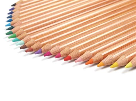 Premium Photo Colored Crayons