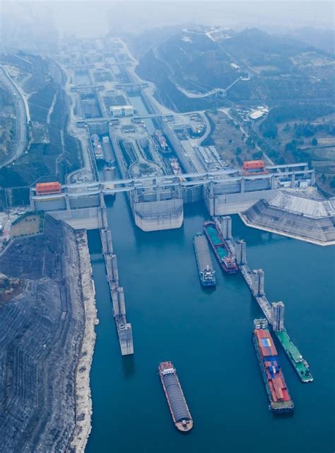 Three Gorges Dam Ship Locks Log Record Monthly Cargo Throughput Xinhua