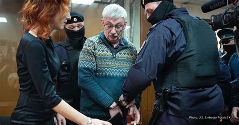 Moscow Court Sentences Co Chairman Of Russian Human Rights Organisation