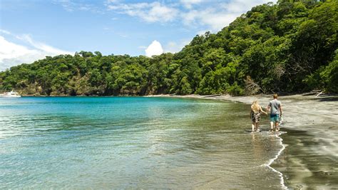 A Manuel Antonio and Papagayo Pacific Beach Costa Rica Vacation Combo