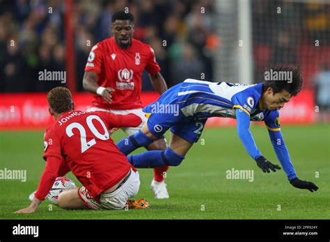 Brennan Johnson De Nottingham Forest S Attaque Kaoru Mitoma