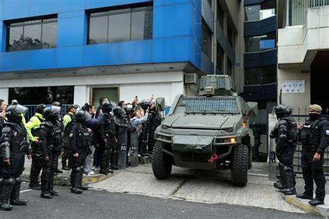 La Jornada Con Fuerte Operativo Trasladan A Jorge Glas A