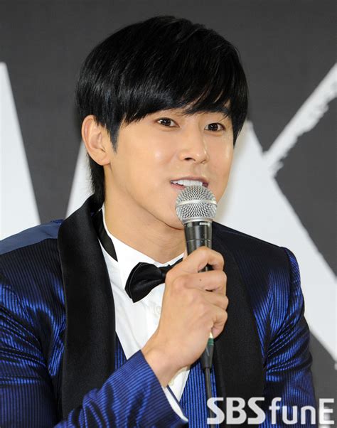 동방신기 유노윤호 7월 21일 현역 입대장소 공개 않고 조용히 Sbs연예뉴스