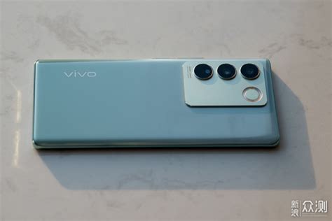 Vivo S16 Pro测评：有颜值性能，自拍还有光！原创新浪众测