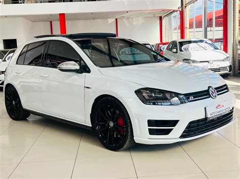 Volkswagen Golf R Auto